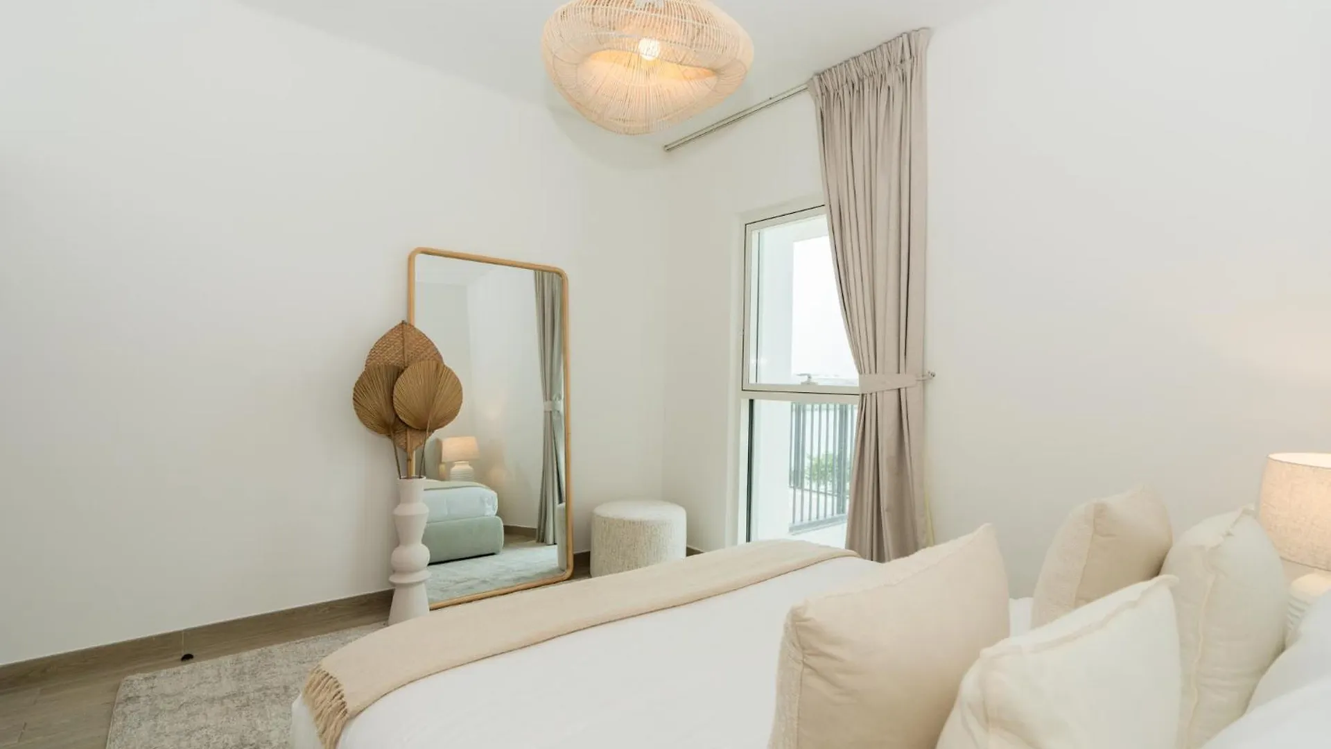 1 Bedroom Home Αμπού Ντάμπι