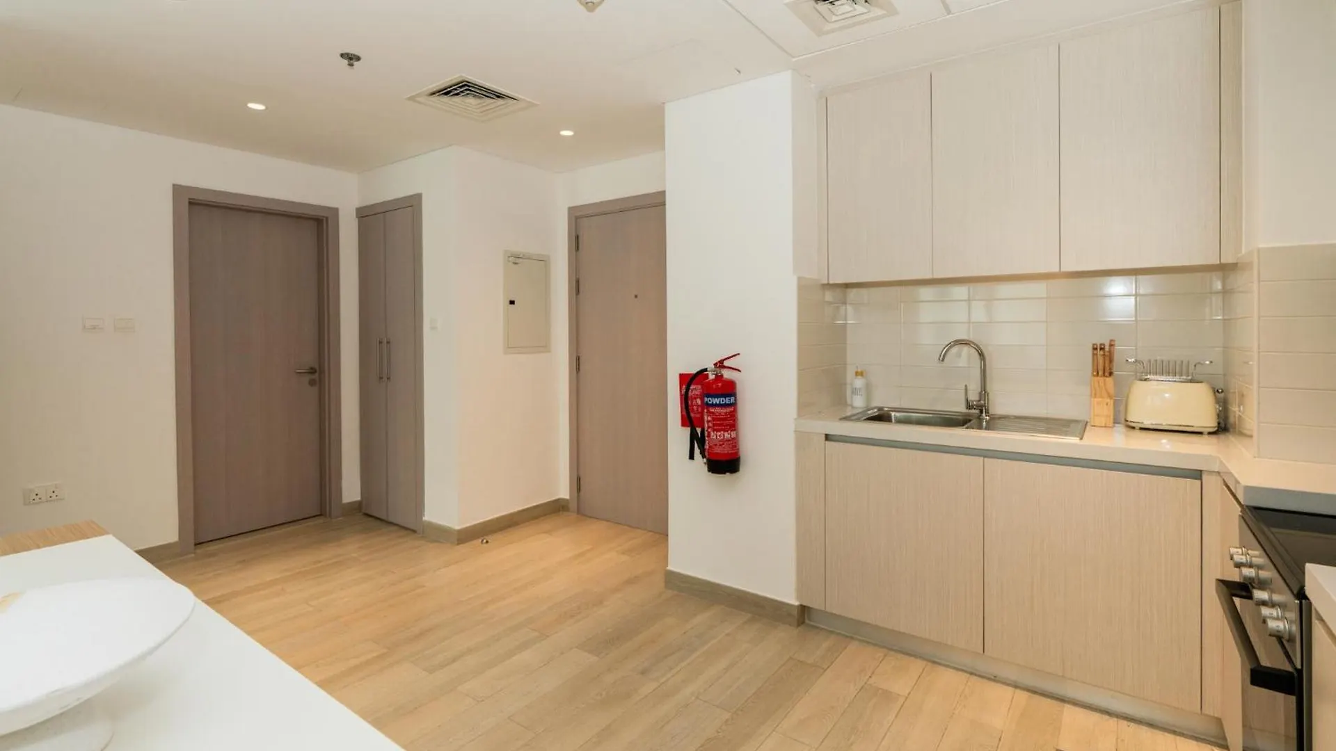 1 Bedroom Home アブダビ アラブ首長国連邦